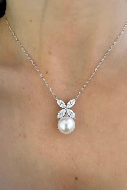 Floral Diamond & Freshwater Pearl Necklace