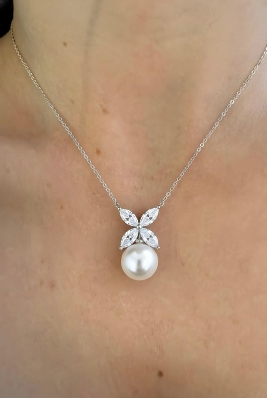 Floral Diamond & Freshwater Pearl Necklace