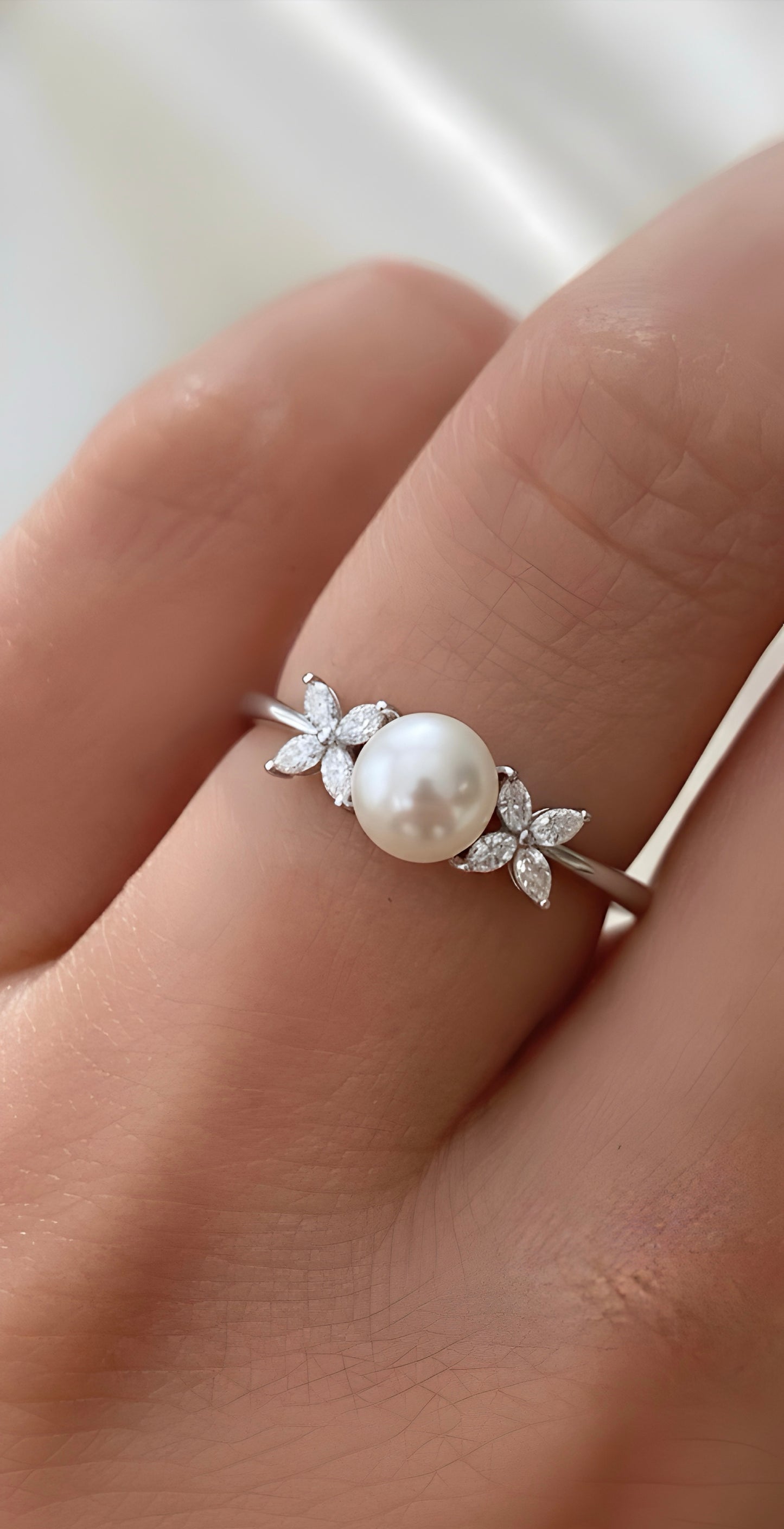 Floral Diamond & Freshwater Pearl Ring